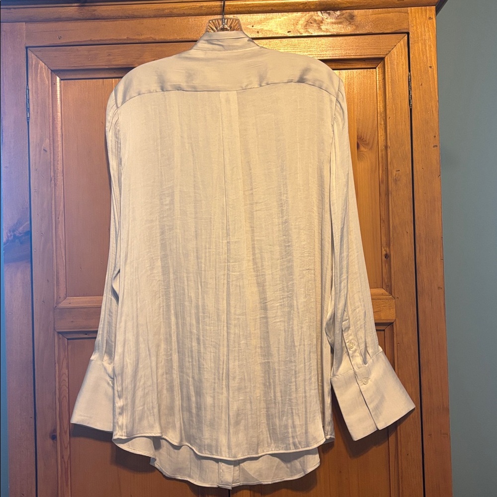 Banana Republic Pleated Tuxedo Bib Blouse Champagne Satin - Picture 5 of 5